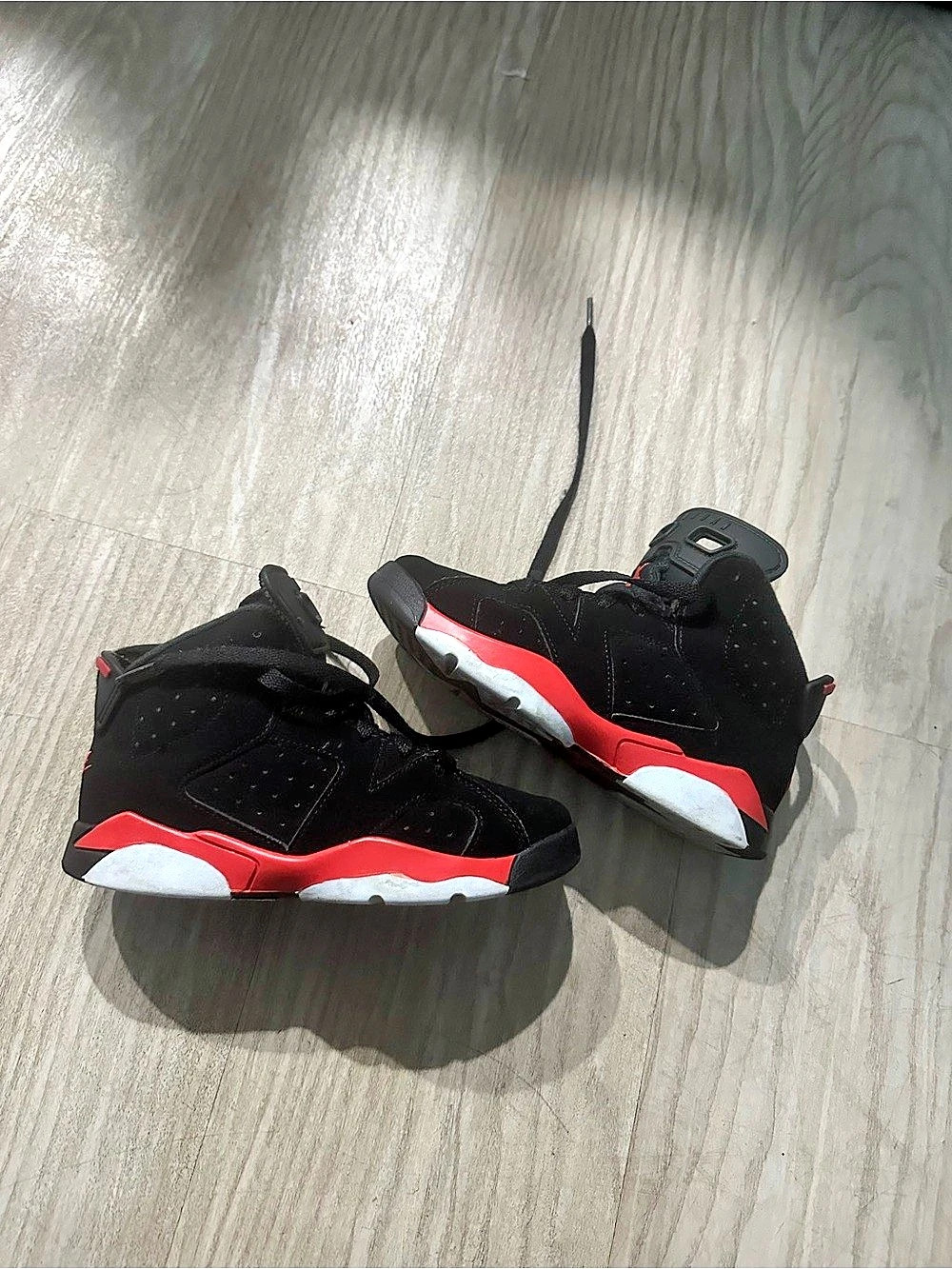 Jordan 6 Rings Black & Red Sneakers